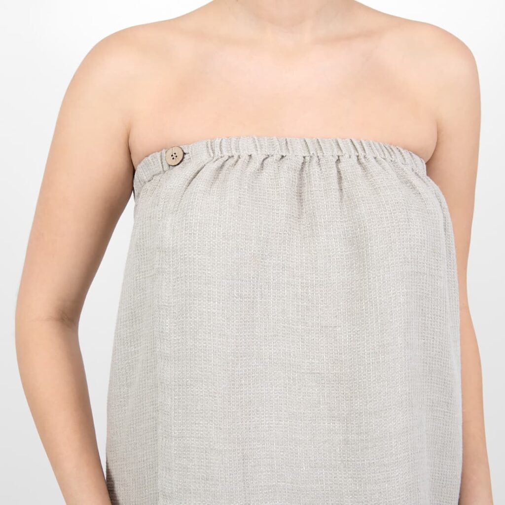 PURO Saunakilt naturgrau 4 Grey towel with a button and elastic