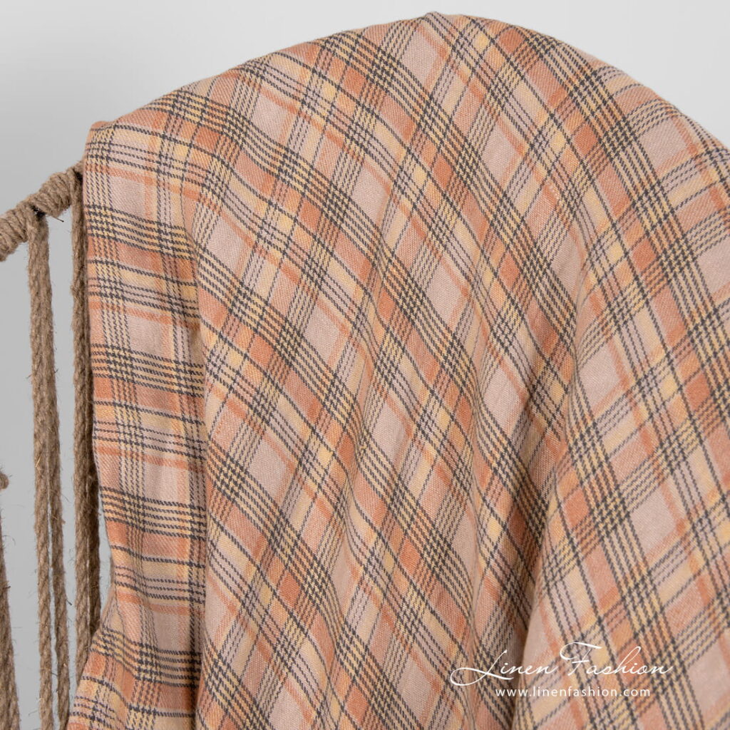 DIEGO Plaid kariert 4 checked linen throw, washed.