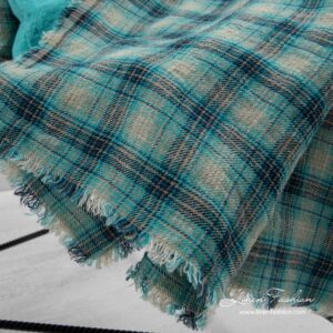 IDO Plaid grün 9 Linen blanket in green color, ido.