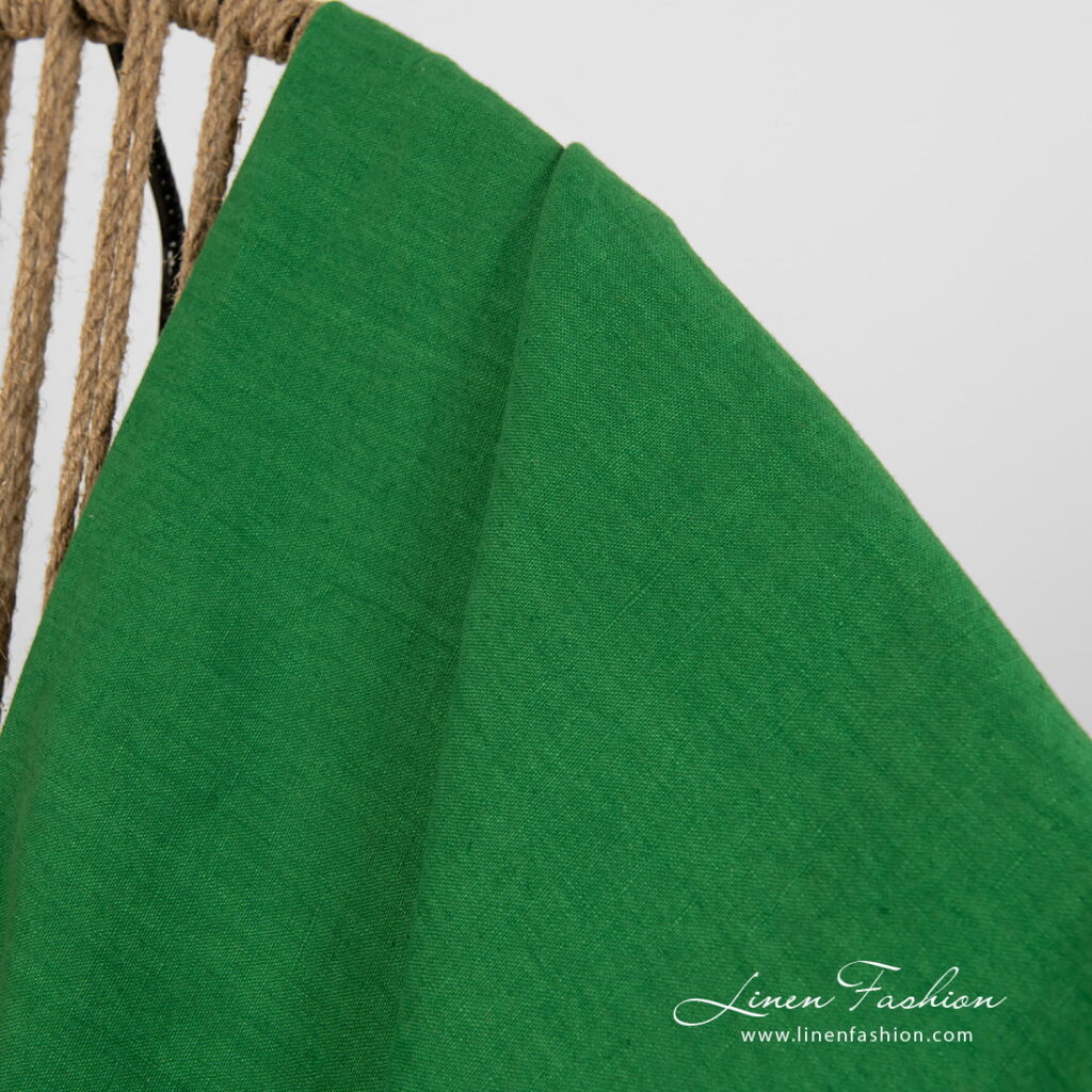FOREST Plaid grün 3 linen green throw, washed.