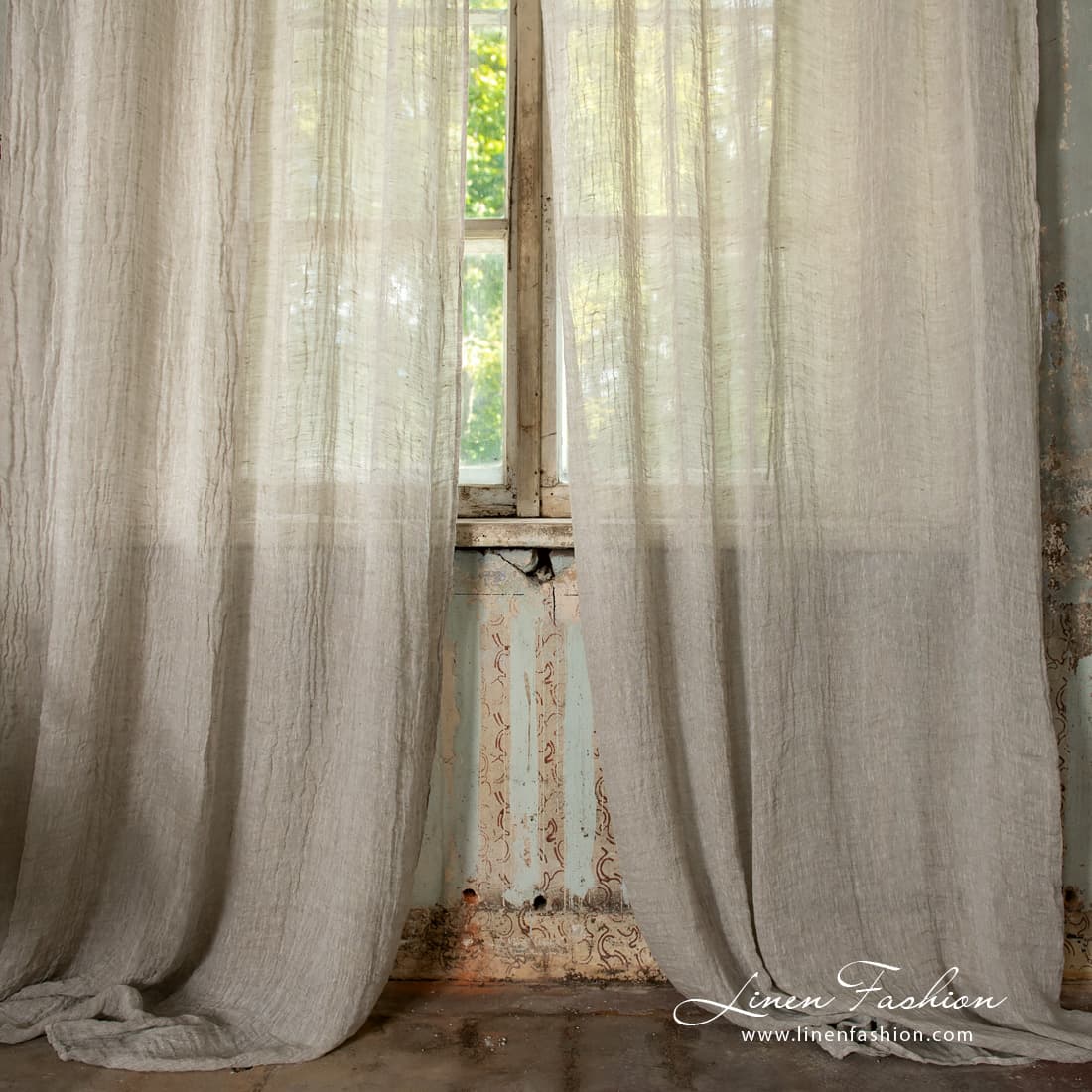Bohemia 100% linen curtain in light grey.