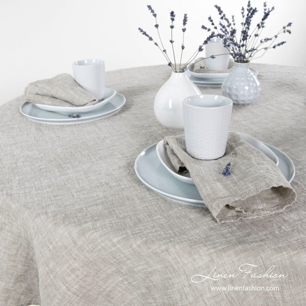 ASTRA Tischdecke runde hellgraue 4 Astra tablecloth in light grey.