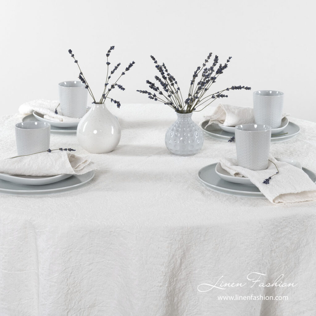 ASTRA Tischdecke runde weiß 3 Washed off white linen cotton round tablecloth and napkins