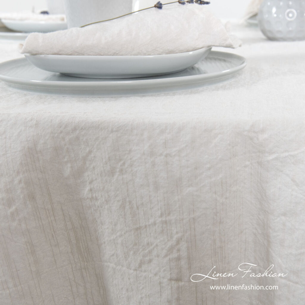 ASTRA Tischdecke runde weiß 4 Washed white round tablecloth with special fancy yarns