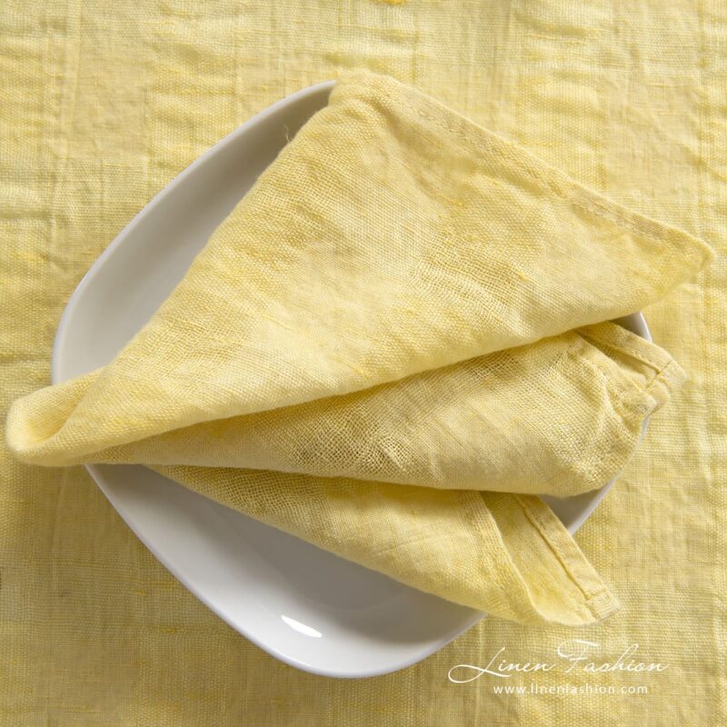 PORTO yellow linen napkin in openweave checks