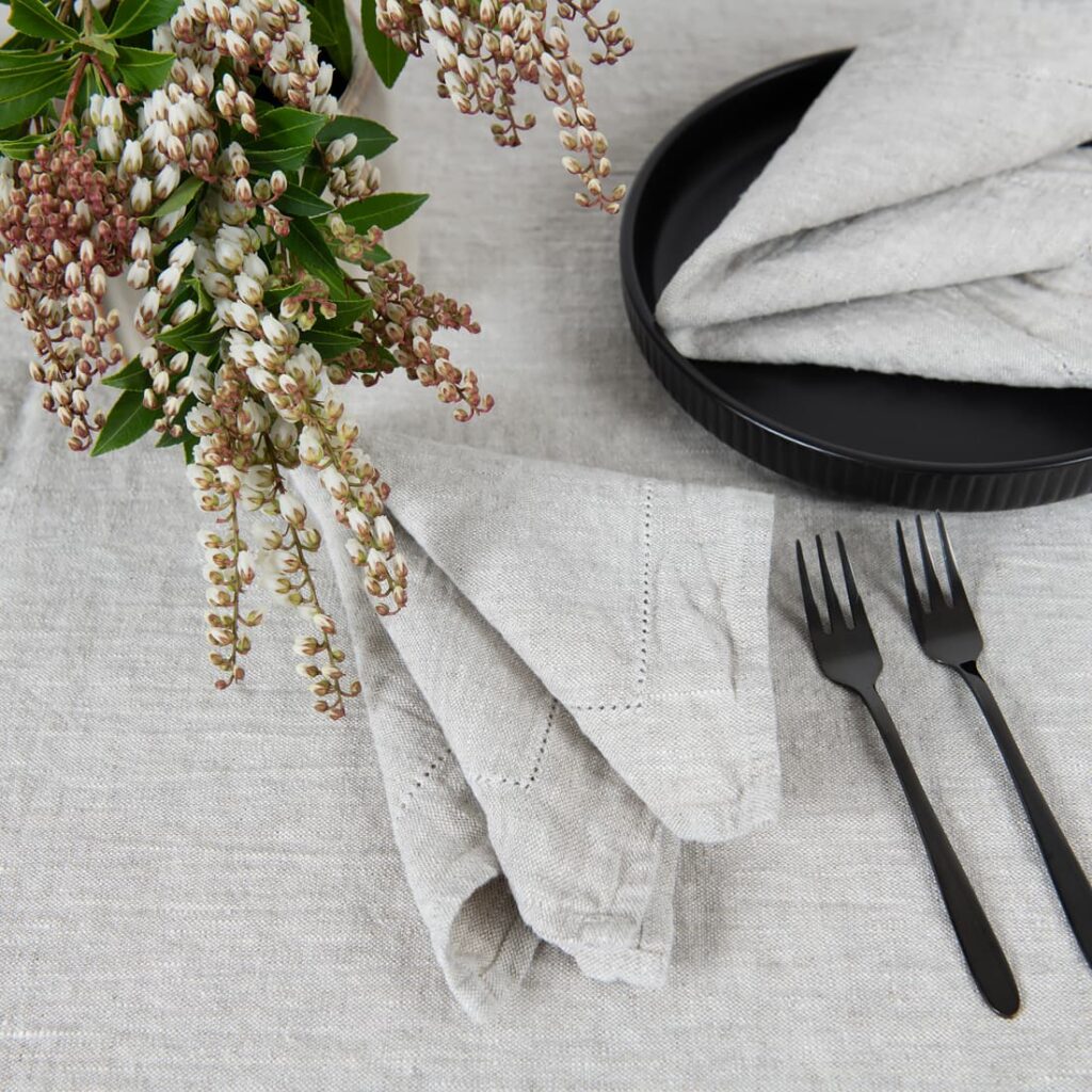 NARA Serviette grau 3 beige linen napkins, in sizes