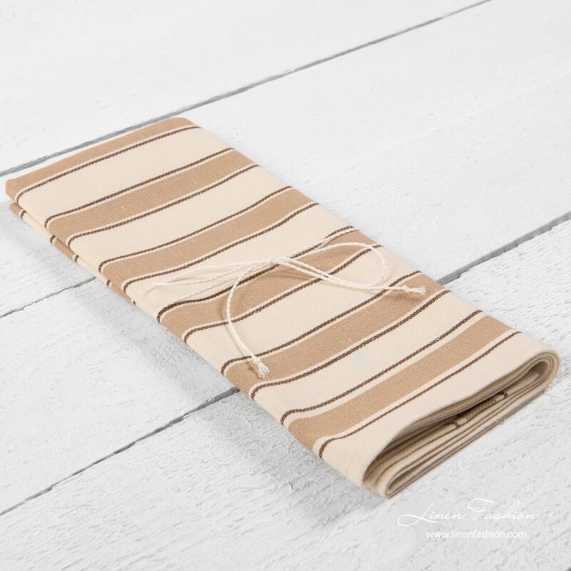 Linen-cotton kitchen towel.