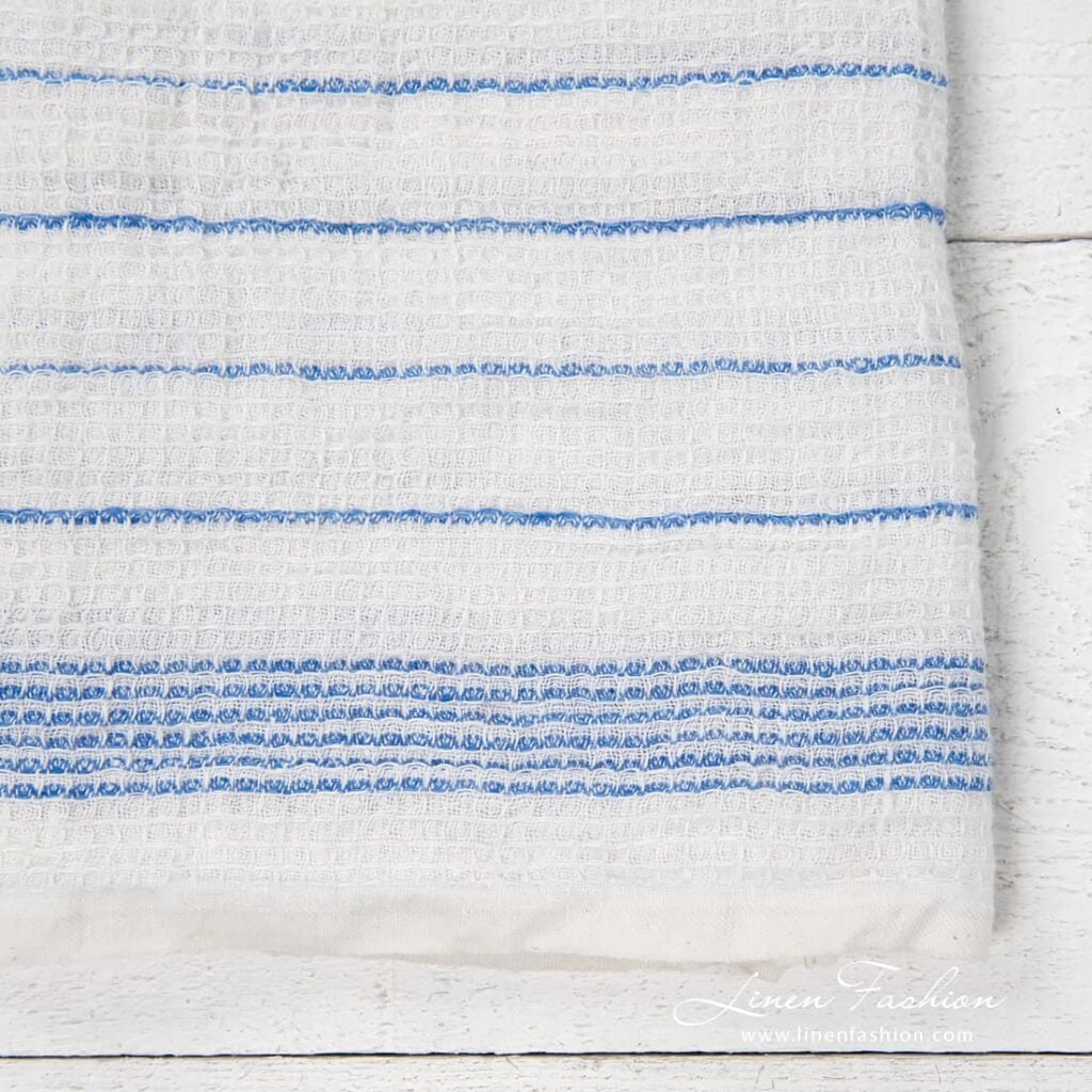 Küchentuch 34 3 White kitchen towel with blue stripes, waffle weave