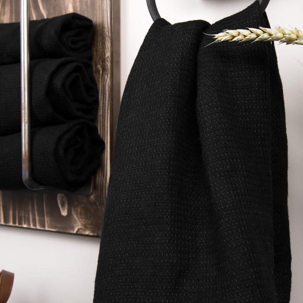PURO Handtuch schwarz 2 PURO Handtuch schwarz – Bild 2