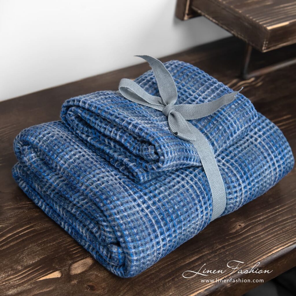 BINGO blaues Handtücherset 4 Set of blue linen cotton bath towels