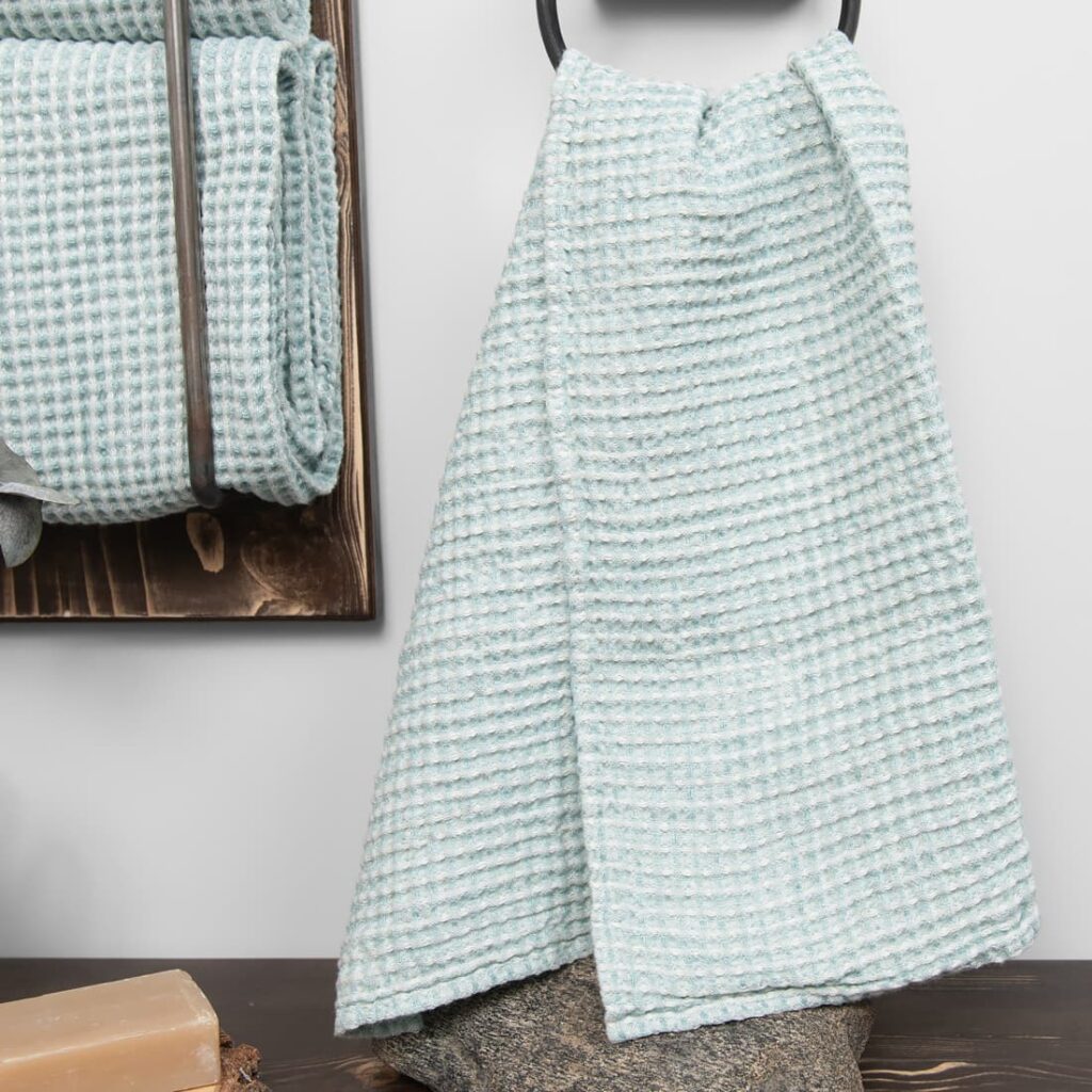 BINGO Handtuch bläulichgrün 3 linen cotton aqua bath towel, waffle