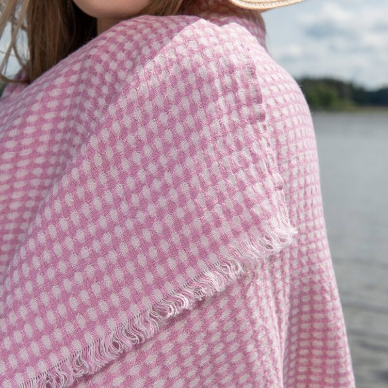 Lilac checked linen beach towel, structural check