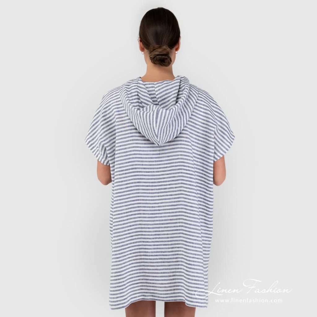 MIA Poncho blau 4 Beach poncho with a hood