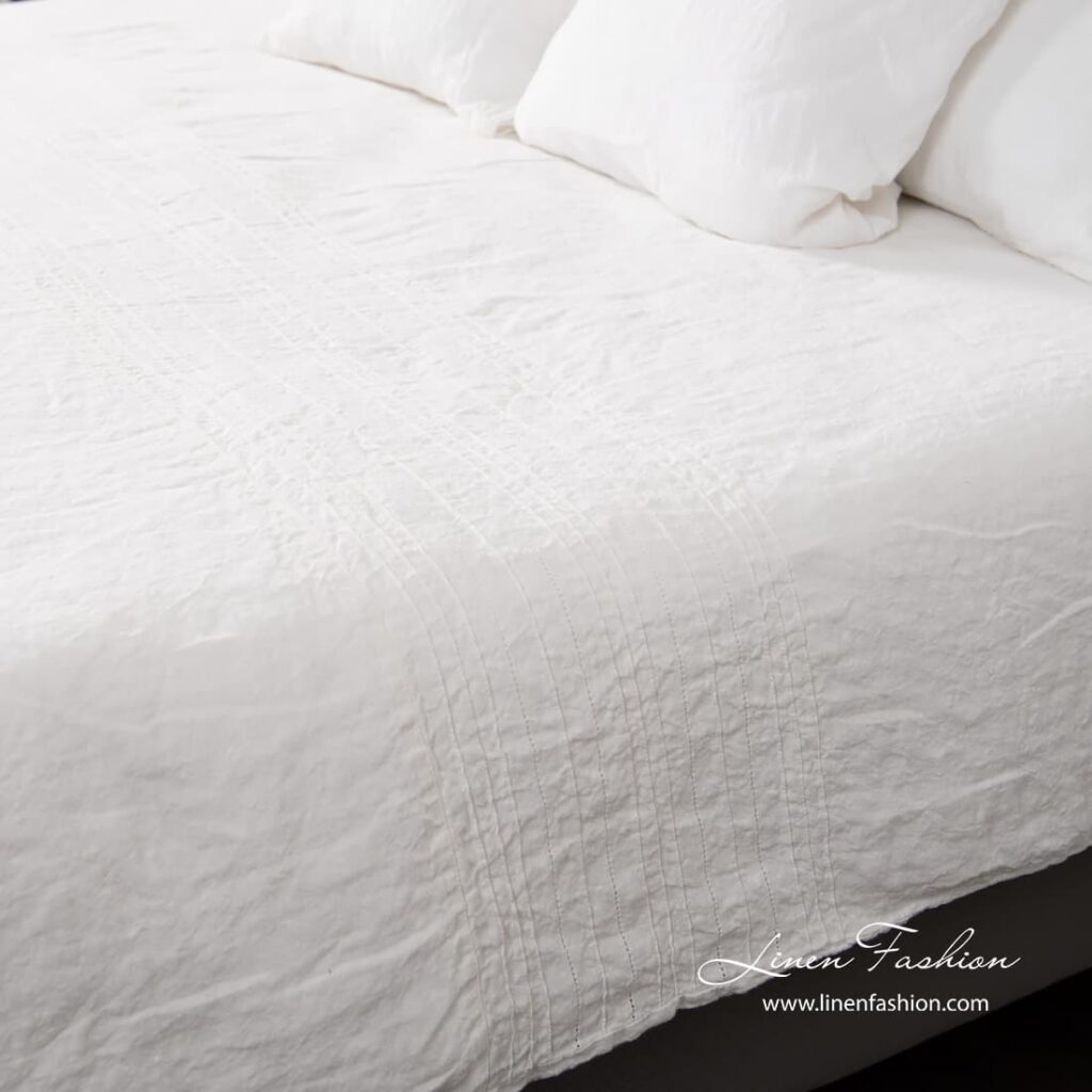 FLAMINGO Bettwäsche 5 White bed linen.