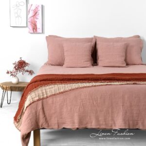 ROSA Rosa Bettwäsche 8 Washed bed linen ROSA is made of 100% fine, light linen.