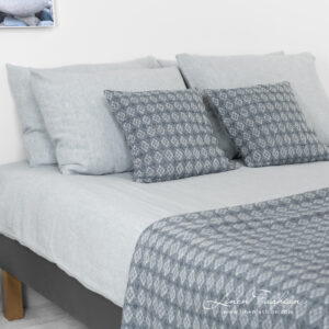 STONA Rosa Bettwäsche 11 linen cotton blue grey bedlinen with throw and cushions.