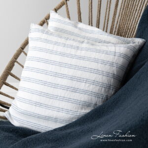 MAMBA Plaid dunkelblau 15 linen navy blanket with cushion cover from milky way collection.