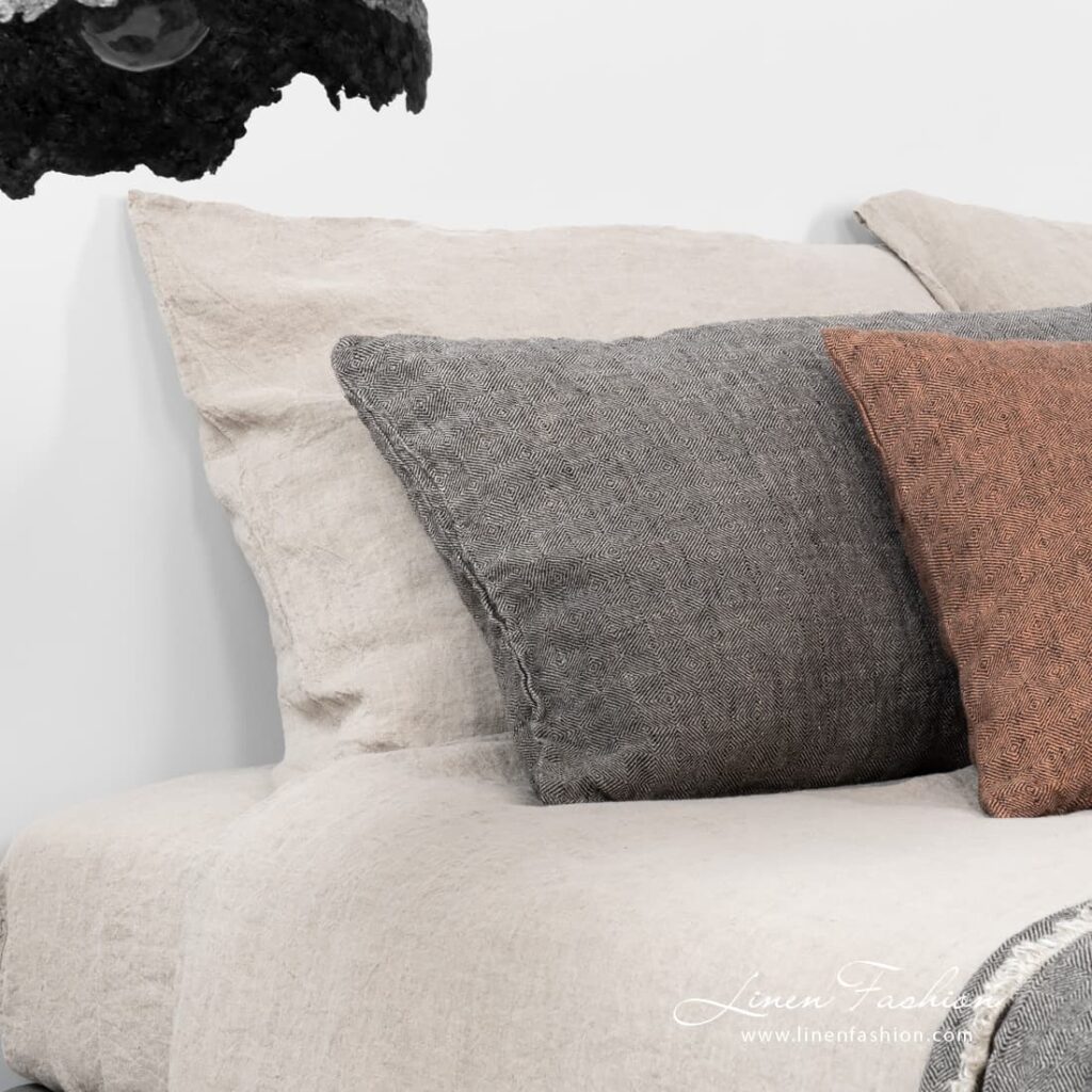 LEILA graue Kissenhülle 2 Linen cushion cover in grey, leila.