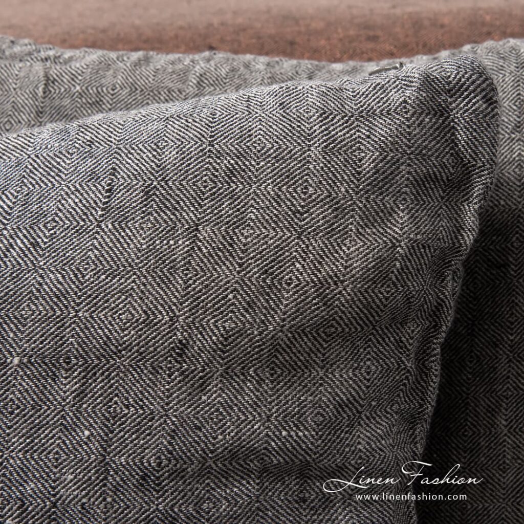 LEILA graue Kissenhülle 4 Grey colored cushion cover, leila.