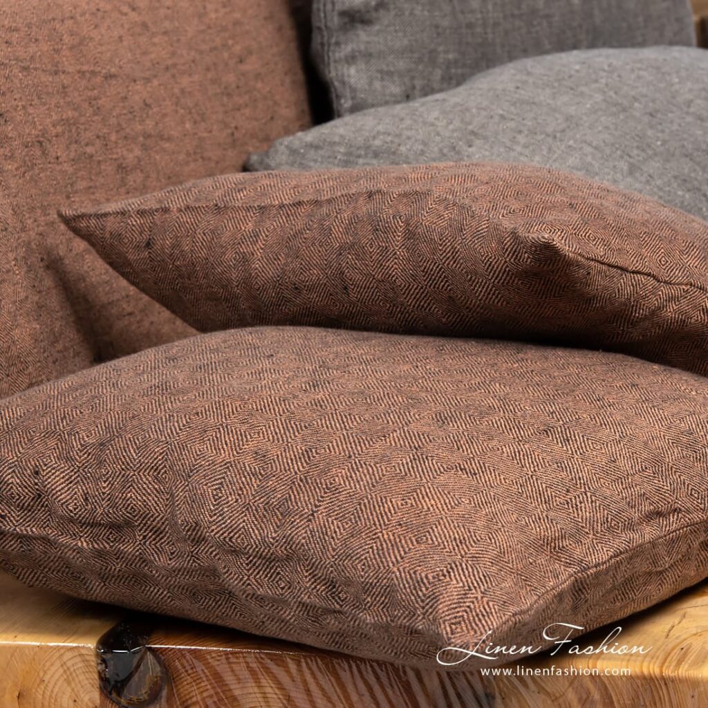LEILA braune Kissenhülle 3 Brown colored cushion cover, leila.