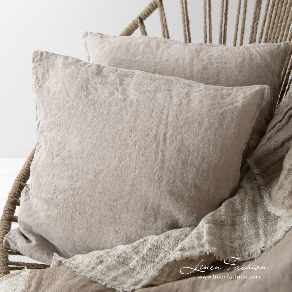 FARGO Plaid beige 5 Linen double side beige blanket with cushion cover from Lisa collection.