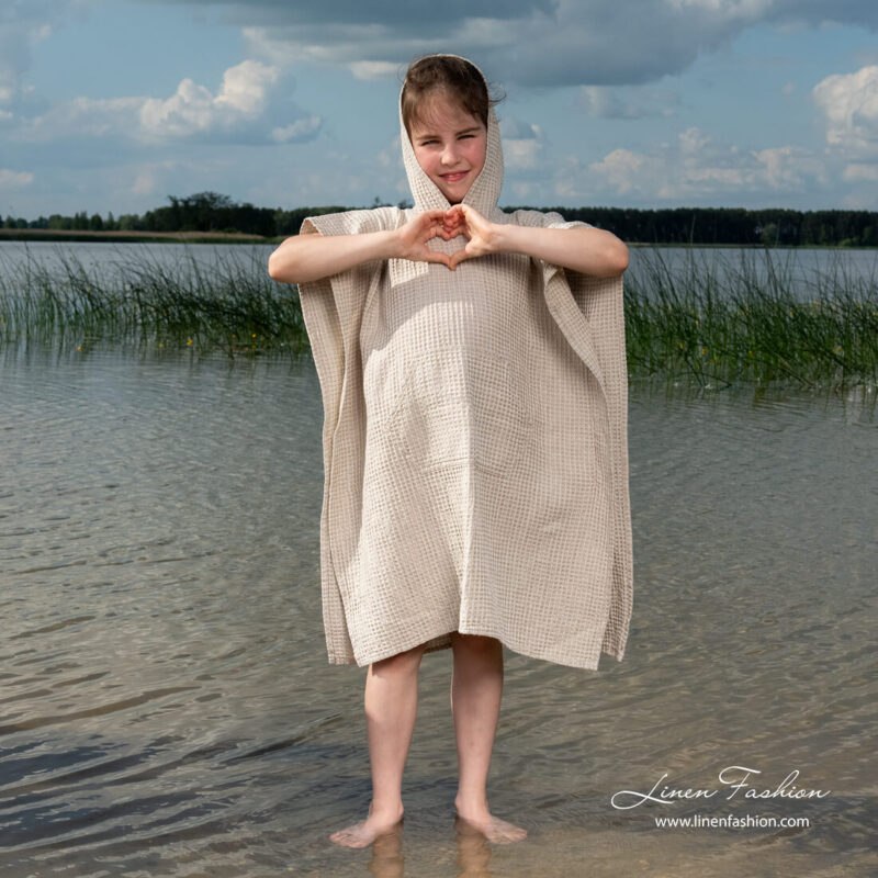 Linen blend poncho towel with pocket