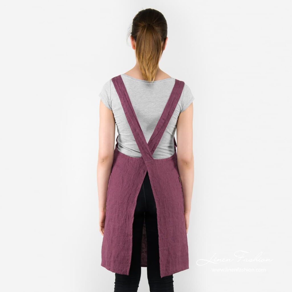 MEIDA Schürze beerenrot 3 Dark red colored linen apron, meida.