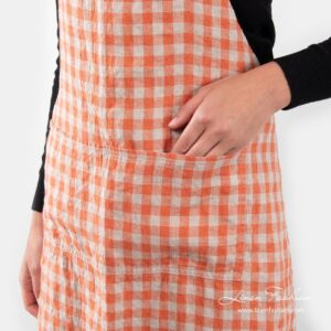 GAMMA Schürze kariert 8 Linen apron in orange color, gamma.