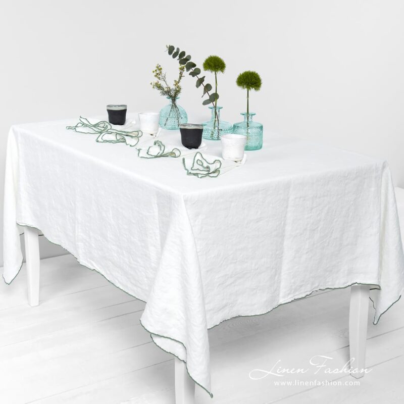 ARVO white tablecloth with green border