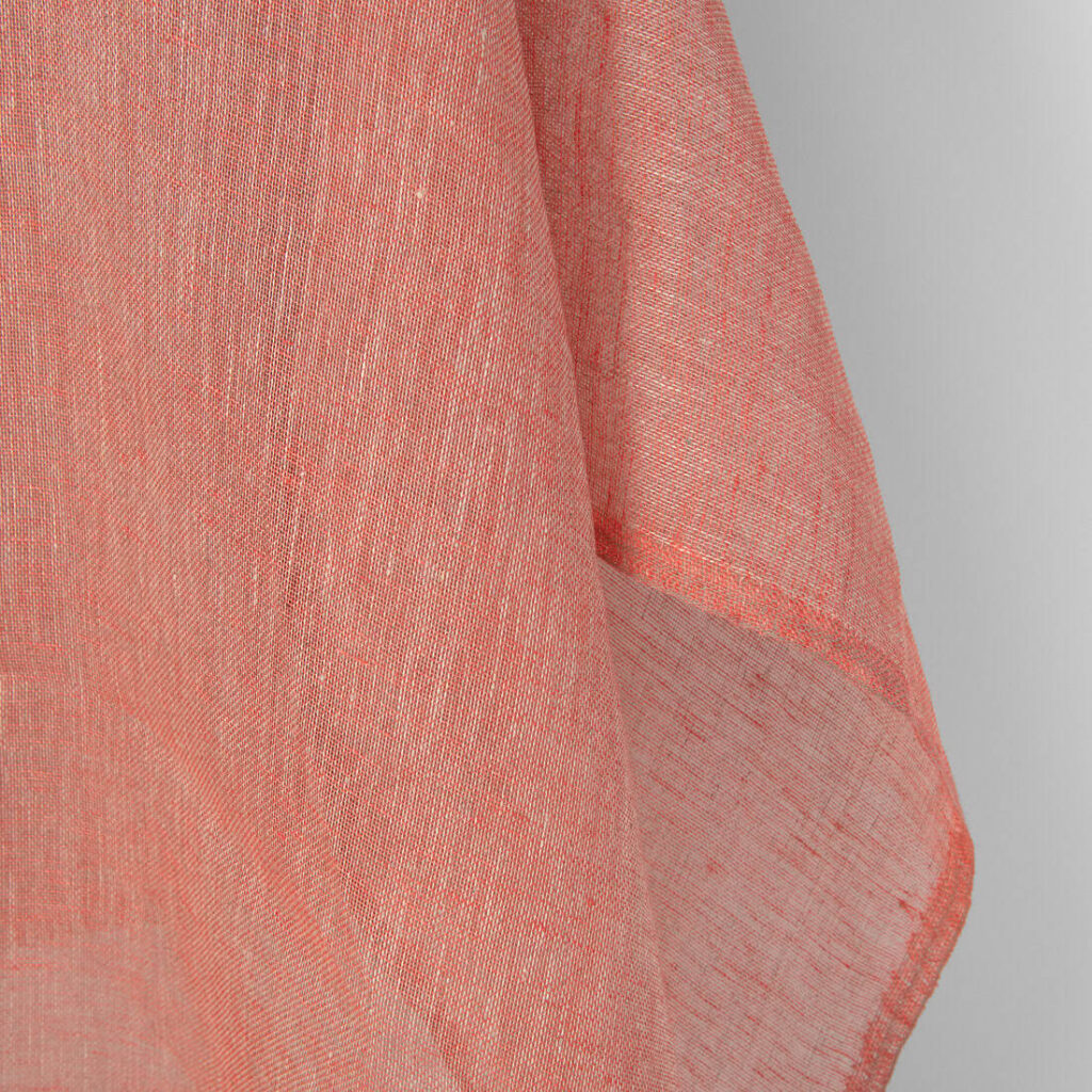 Leinenstoff grau-rötlich transparent 2 Linen fabric natural and salmon red gauze, fabric edge