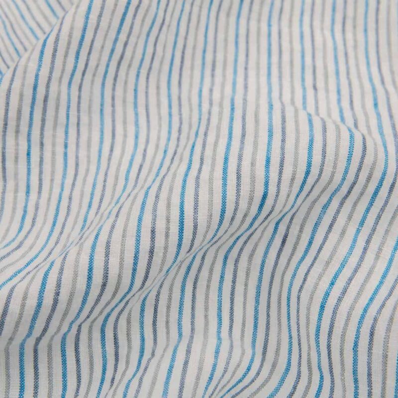 Milchweißer Leinenstoff blau gestreift, vorgewaschen