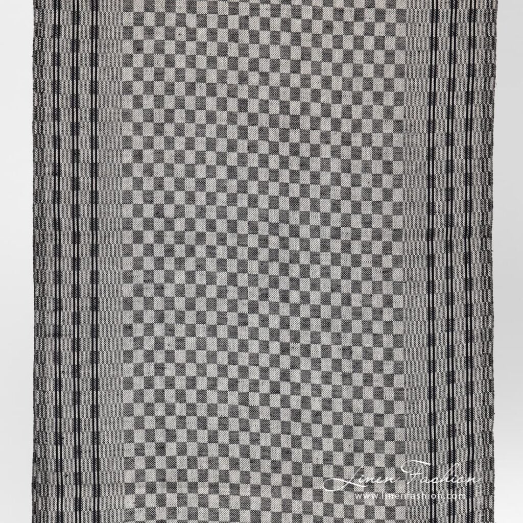 Narrow linen cotton fabric in black checks.