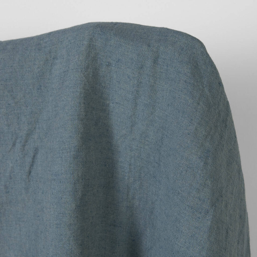 Grünlich-blau meliertes Halbleinen gewaschen 2 Washed linen cotton fabric green-blue melange, plain weave