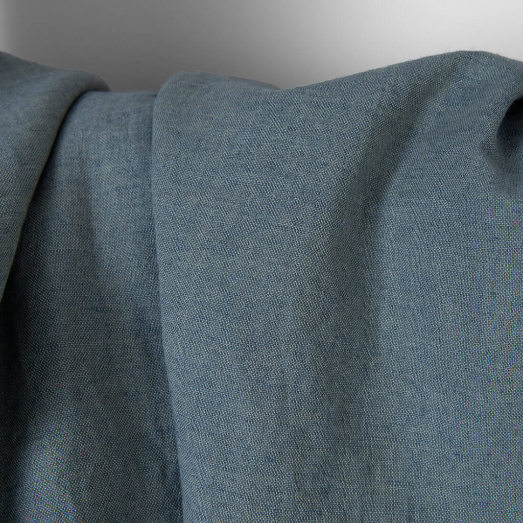Grünlich-blau meliertes Halbleinen gewaschen 3 Washed linen cotton fabric green-blue melange, specially washed
