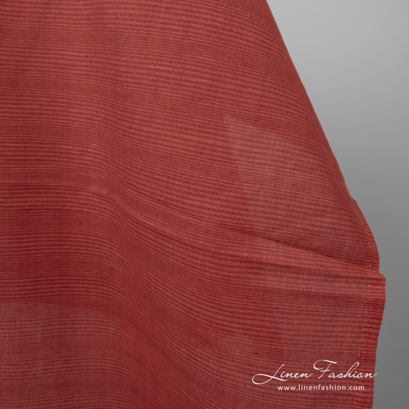 Linen-cotton fabric in stripes.