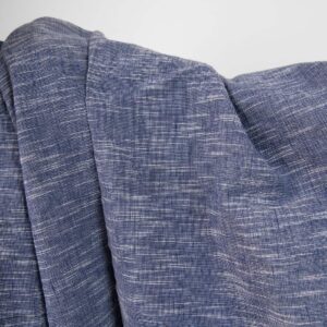 Dunkelblaues geflammtes Halbleinen, vorgewaschen 7 linen cotton washed blue fabric, white stripes irregular