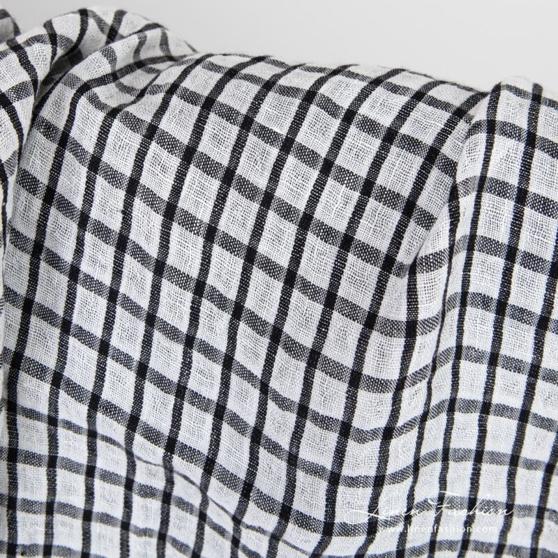 Linen fabric in checks, high quality