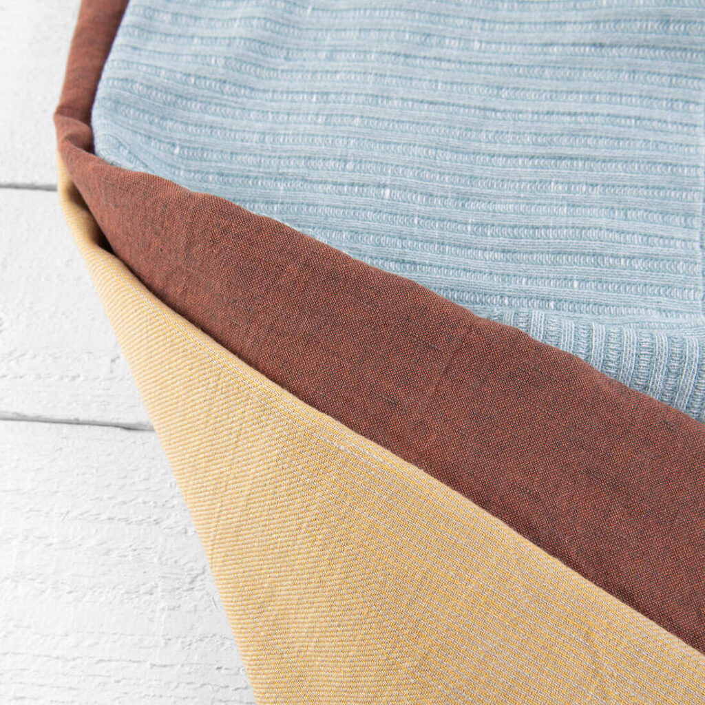 Stoffset Nr. 830 2 Linen-Cotton Fabric Cuts, Set No. 830