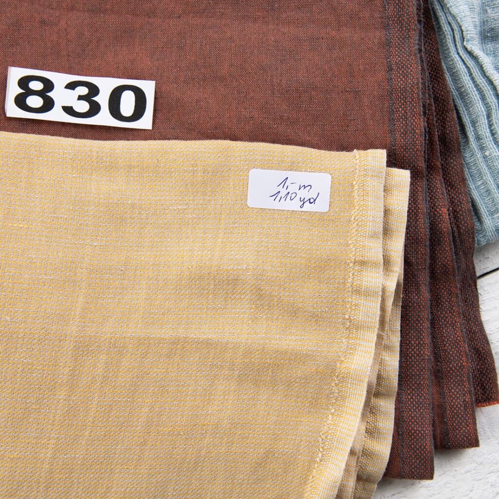 Stoffset Nr. 830 3 Linen-Cotton Fabric Cuts, Set No. 830