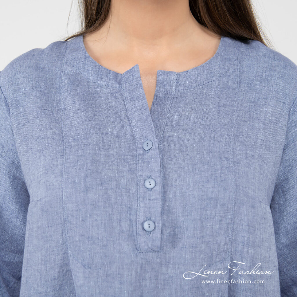 ADELAIDE Kleid himmelblau 6 light blue linen dress with rounded neck button closure.