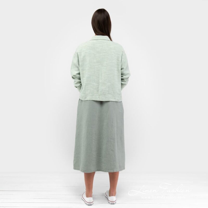 Light green jacket of linen-cotton fabric.