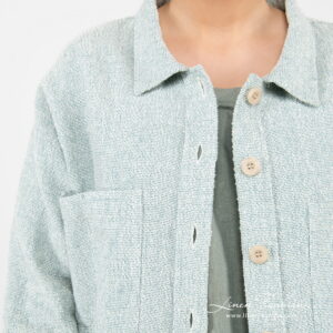 Linen cotton green jacket with big pockets.