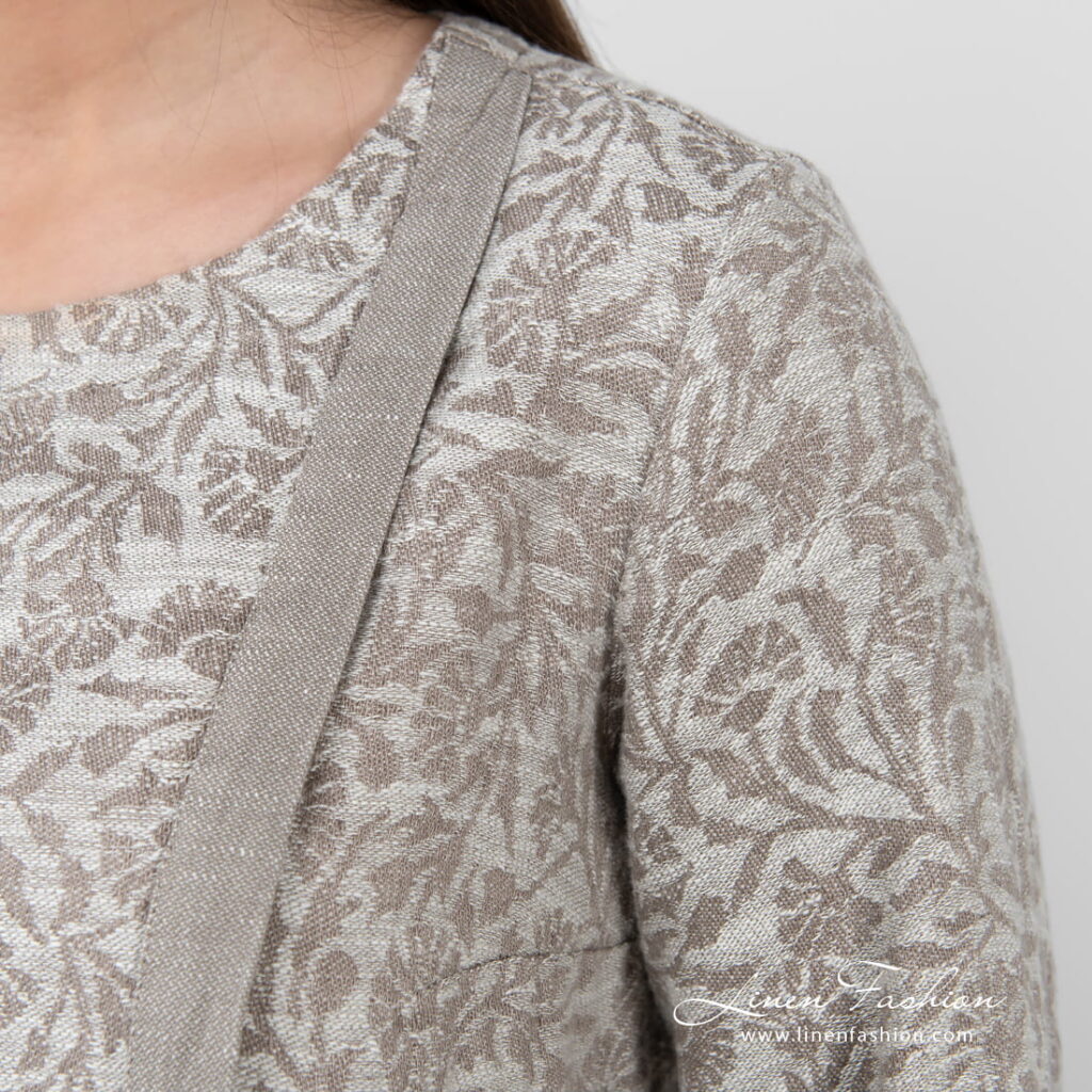 CYBIL Bluse grau 4 linen cotton beige jacquard blouse with flower motifs.