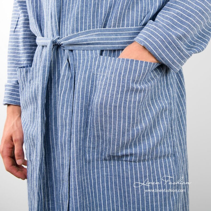 Blue colored linen bathrobe for men.