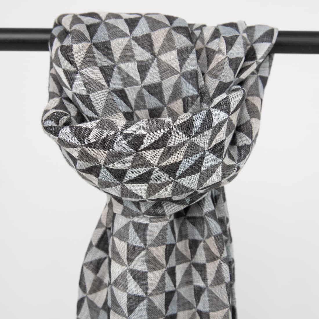 Grey linen shawl geometric pattern