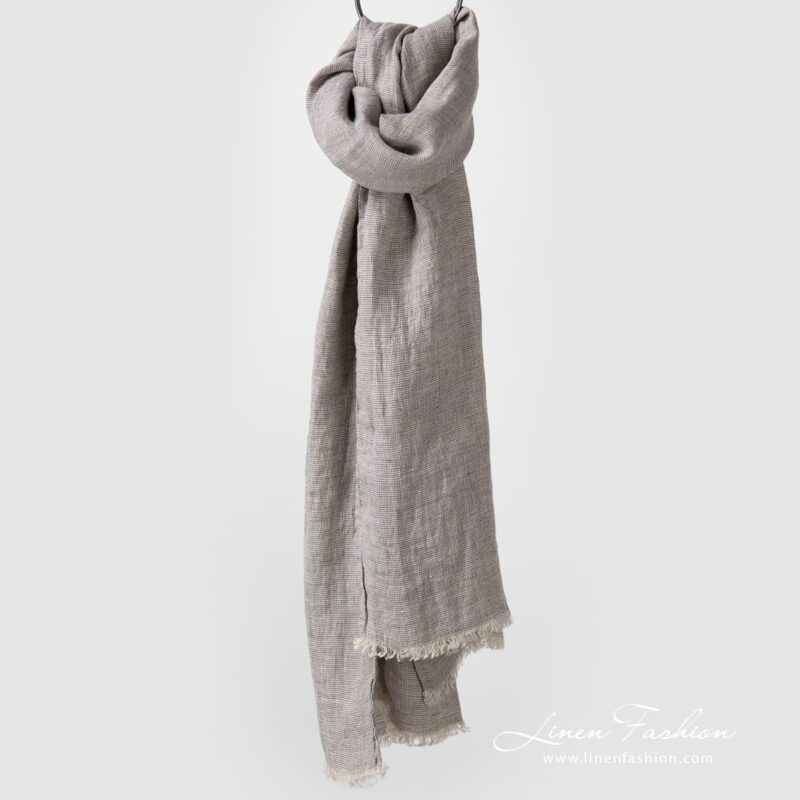 Greyish linen shawl in small checks