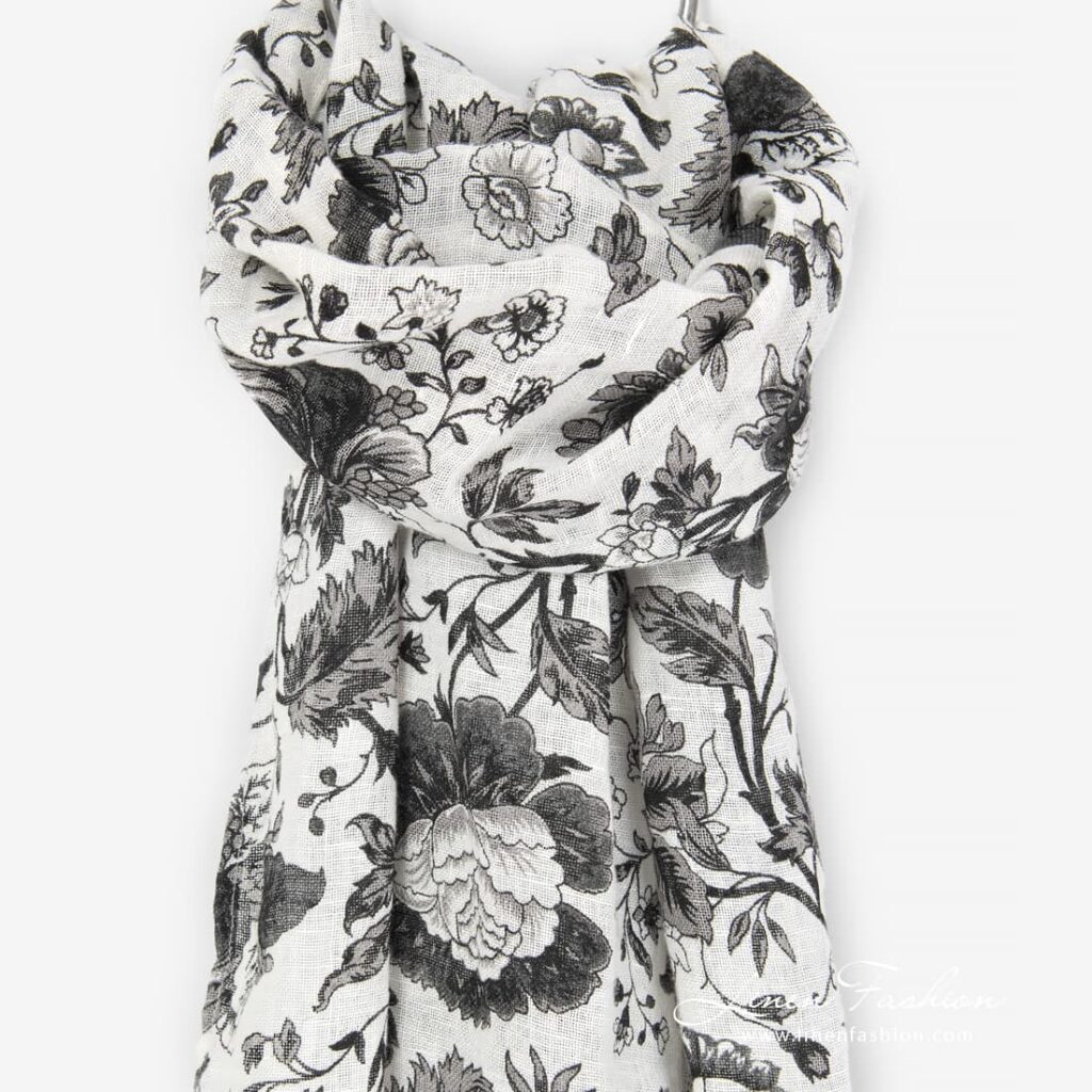 GARDENIA Schal schwarz 1 GARDENIA shawl black.