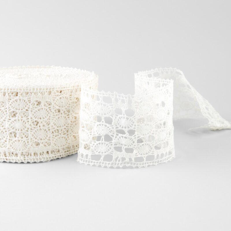 Linen lace off-white No. 71