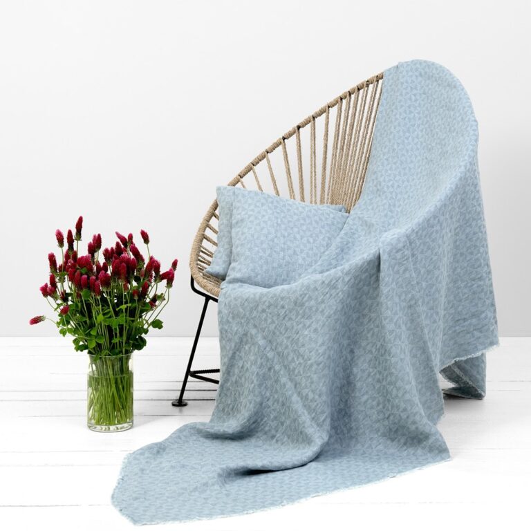 Blue-grey linen blanket