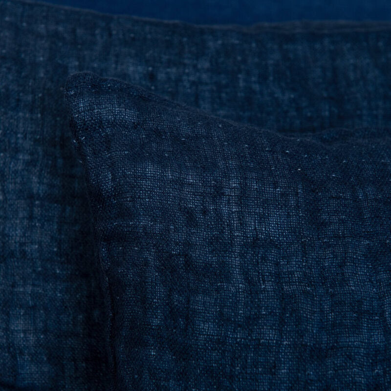 Linen cushion cover black-blue